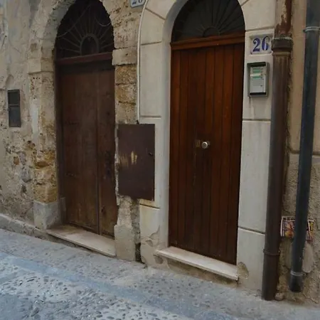 I Colori Al Mare Cefalu